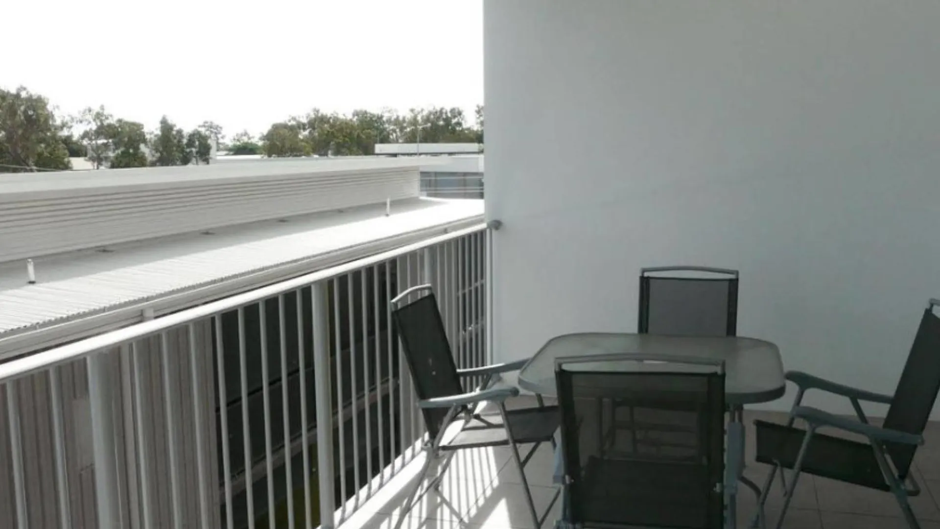 Monterey Apartments Moranbah Aparthotel